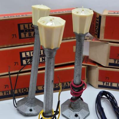 LOT 112X: Lionel Train Accessories with Original Boxes