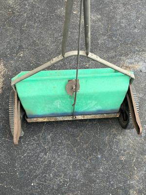 LOT 141G: Collection of Garden Tools