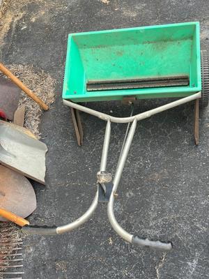 LOT 141G: Collection of Garden Tools