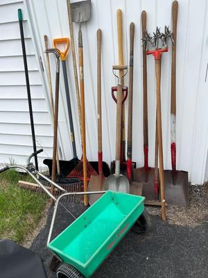 LOT 141G: Collection of Garden Tools