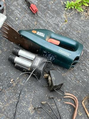 LOT 142G: Lawn and Garden Tools - Electric Weed Wacker, Hedge Trimmers and More