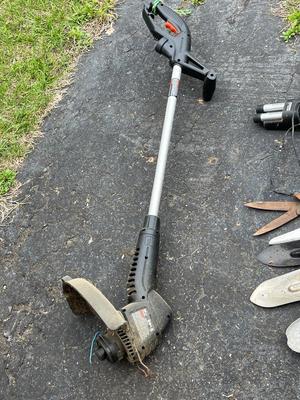 LOT 142G: Lawn and Garden Tools - Electric Weed Wacker, Hedge Trimmers and More