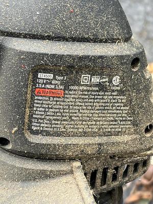 LOT 142G: Lawn and Garden Tools - Electric Weed Wacker, Hedge Trimmers and More