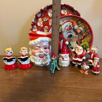 LOT 157K: Vintage Christmas Decorative Items - Napco and More