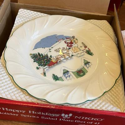 LOT 158M: Christmas Dishes and More, Lenox, Fitz & Floyd, Nikko