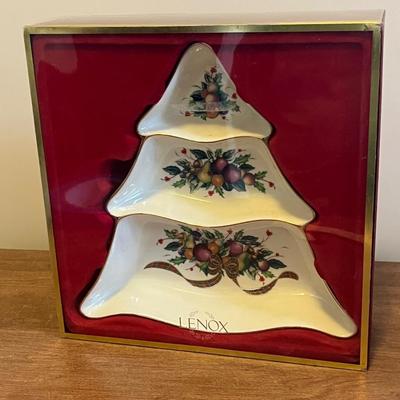 LOT 158M: Christmas Dishes and More, Lenox, Fitz & Floyd, Nikko