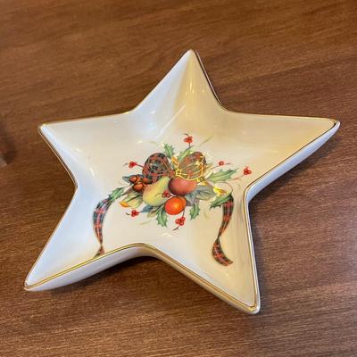 LOT 158M: Christmas Dishes and More, Lenox, Fitz & Floyd, Nikko