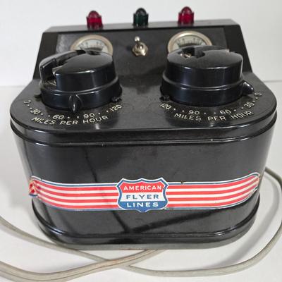 LOT 162X: Lionel Train Tracks, American Flyer Transformer, and More