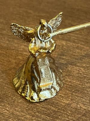 LOT 201D: Christmas Collection - Hymnal Angel, Carollers and More