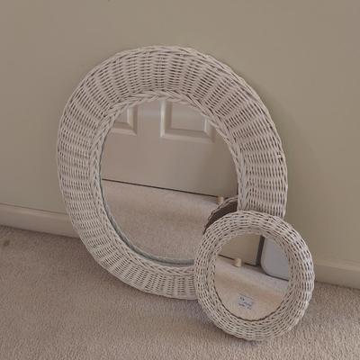 Wicker Shelf, Mirrors & More (GB-BBL)