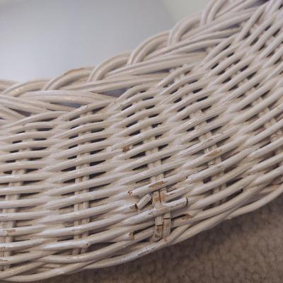 Wicker Shelf, Mirrors & More (GB-BBL)