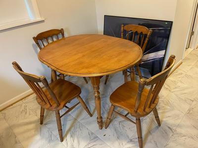 Wooden Extendable Dining Table with Four Chairs