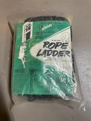 Barker 10-Step Rope Ladder in Original Packaging