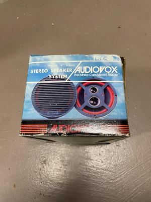 Audiovox TRY-35 6-Inch 3-Way Stereo Speaker System