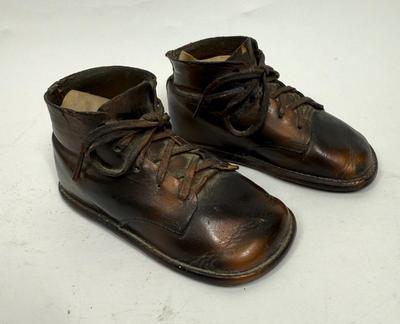 Vintage Bronze Copper Type Baby Boot Shoe Unmounted dipped booties