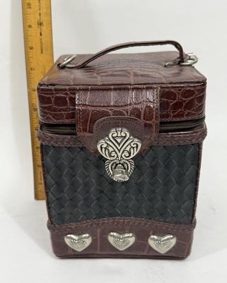 Two-tone Square Leather Purse with hearts