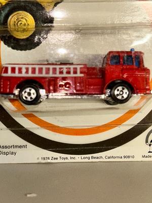 1971 TOOTSIE TOYS IN ORIGINAL PACKAGE, ALONG WITH 1976 MINI MACK AND WINDRACER & TOOTSIE TOY ARMY TANK