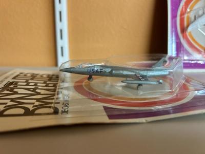 1976 DYNA FLIGHT PLANES IN ORIGINAL PACKAGE