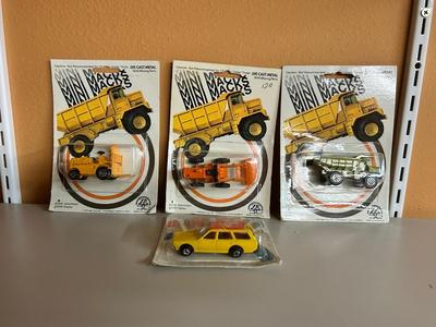 1976 MINI MACKS AND A 1977 DYNA WHEELS