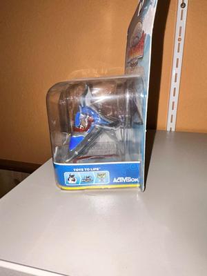 ARMOUR COLLECTION DIECAST LOCKHEAD P-38 LIGHTNING SCALE MODEL PLANE & SKYLANDERS SUPERCHARGE