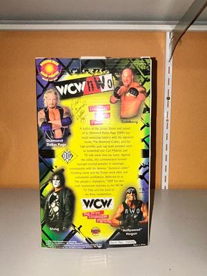 1998 WCW DIAMOND DALLAS PAGE BOBBLE HEAD AND 1999 NWO HULK HOGAN HEAD MUG