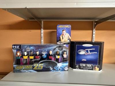 STAR TREK COLLECTIBLE PEZ AND OTHER ITEMS
