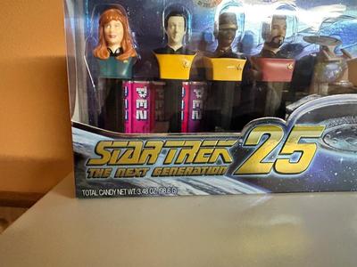 STAR TREK COLLECTIBLE PEZ AND OTHER ITEMS