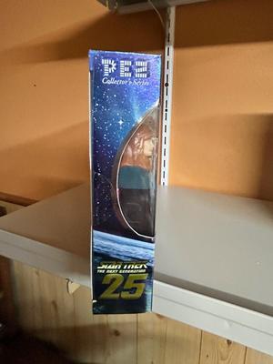STAR TREK COLLECTIBLE PEZ AND OTHER ITEMS