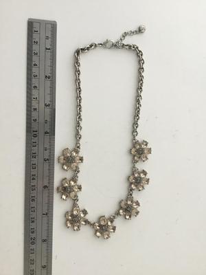 Loft marked beautiful floral necklace