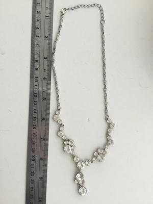 Beautiful silver tone fashion necklace