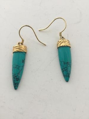 Unmarked beautiful dangle earrings