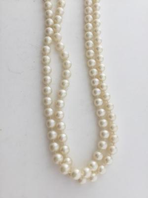 Faux pearl long fashion necklace