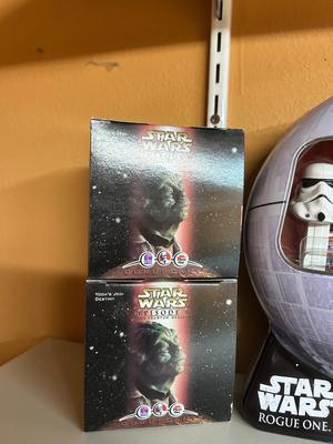 STAR WARS PEZ IN COLLECTABLE TIN, YODAS AND TRADING CARDS