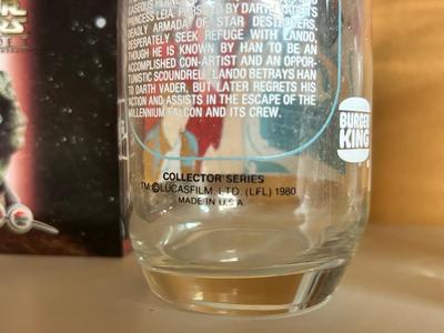 COLLECTIBLE STAR WARS GLASSES AND DESTINY YODA’S