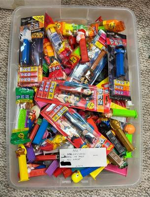 79 LOOSE PEZ, 16 PEZ ON CARDS, 26 PEZ IN PACKAGES