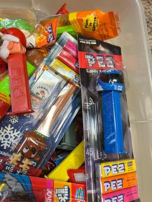 79 LOOSE PEZ, 16 PEZ ON CARDS, 26 PEZ IN PACKAGES