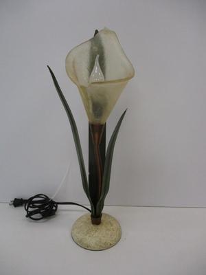Antique Calla Lily Table Lamp Choice 1