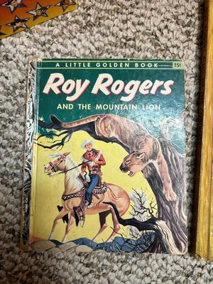 ROY ROGERS BOOKS, TRADING CARDS AND WALL CLOCK