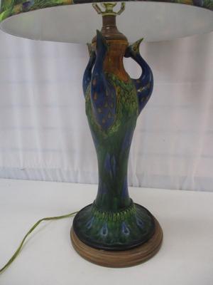 Antique Triple Peacock Art Nouveau Pottery Stand & Lamp Shade Table Lamp