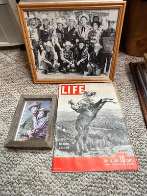 1943 LIFE MAGAZINE WITH ROY ROGERS AND TRIGGER ON COVER, MOVIE PHOTO AND 5x7 PIC