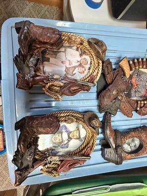 NEAT FRAMES WITH ROY ROGERS AND FRIENDS