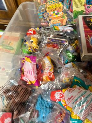 SO MANY VINTAGE HAPPY MEAL TOYS