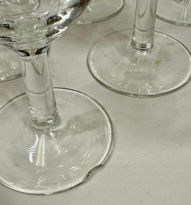 MCM Bar Set with 6 wine glasses and a Metal Caddy Clear w/ Silver Fade Rim