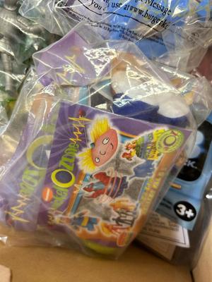 BURGER-KING, WENDY’S, KFC, JACK IN THE BOX & SONIC KIDS MEAL TOYS IN PACKAGES