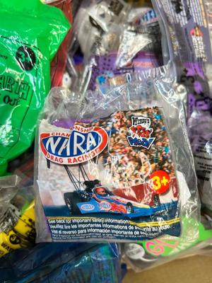 BURGER-KING, WENDY’S, KFC, JACK IN THE BOX & SONIC KIDS MEAL TOYS IN PACKAGES