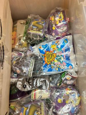 BURGER-KING, WENDY’S, KFC, JACK IN THE BOX & SONIC KIDS MEAL TOYS IN PACKAGES