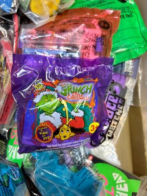 BURGER-KING, WENDY’S, KFC, JACK IN THE BOX & SONIC KIDS MEAL TOYS IN PACKAGES