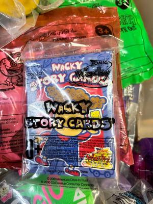 BURGER-KING, WENDY’S, KFC, JACK IN THE BOX & SONIC KIDS MEAL TOYS IN PACKAGES
