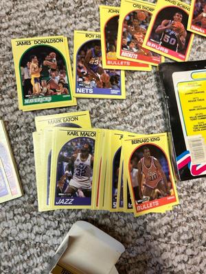 VTG BASKETBALL TRADING CARDS