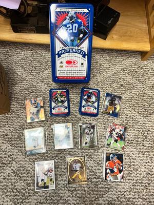 FOOTBALL TRADING CARDS